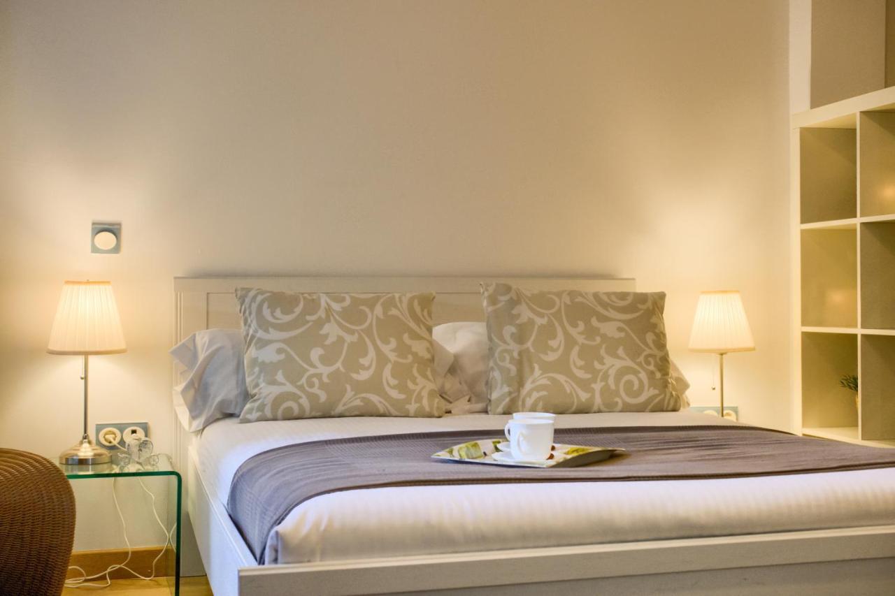 Lyrioshomes Apartamento Estudio La Biznaga Malaga Bagian luar foto