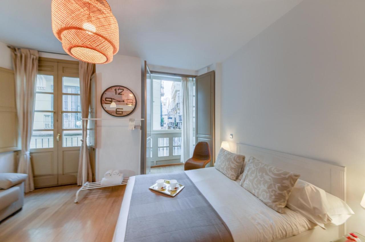 Lyrioshomes Apartamento Estudio La Biznaga Malaga Bagian luar foto